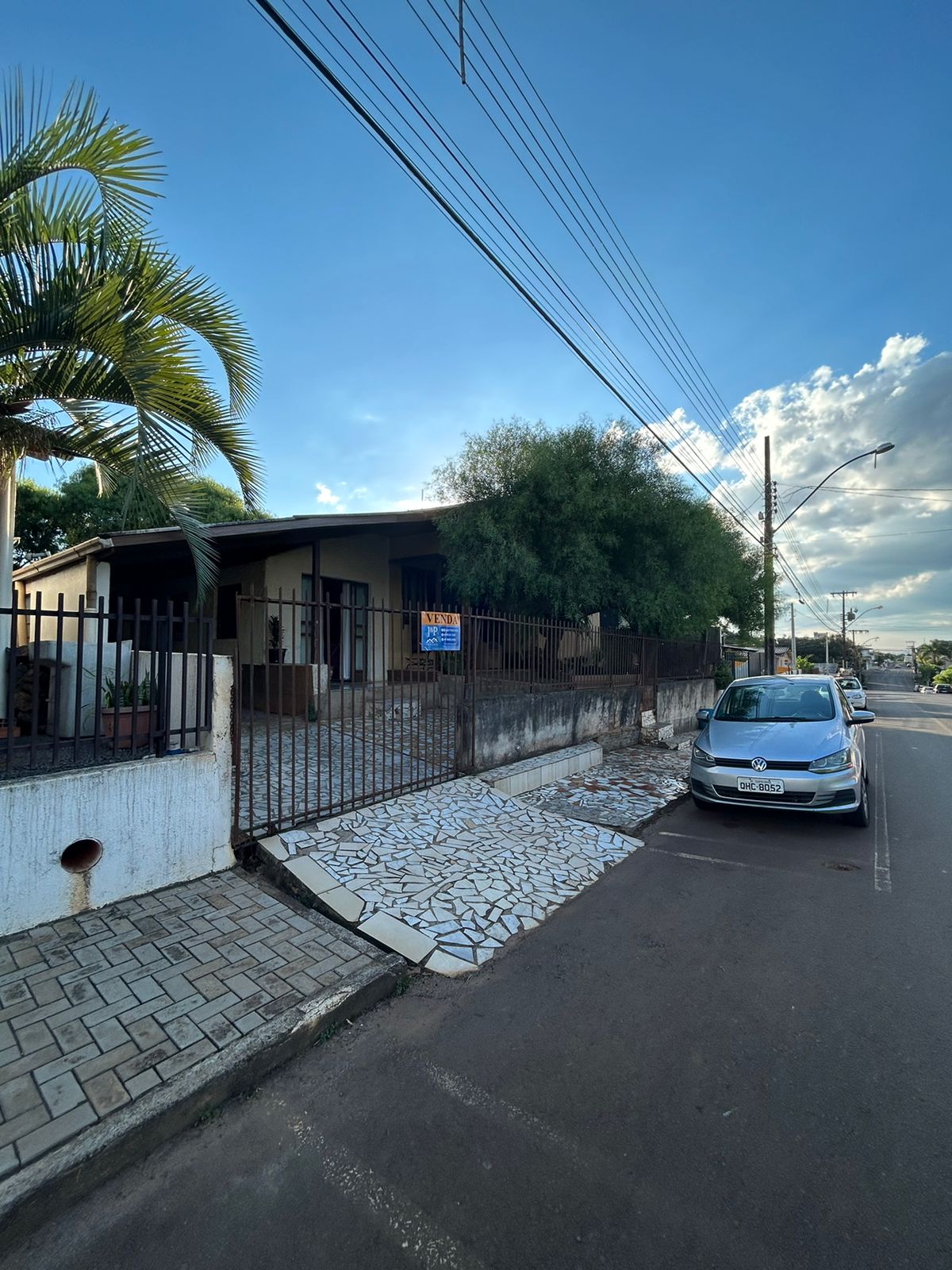 CASA NA ÁREA CENTRAL DE CAMPOS NOVOS